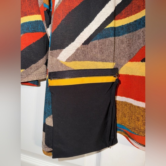 Colorful Geometric Patterned Top - Picture 2 of 5